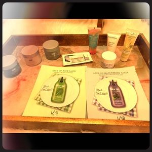 Face mask and skincare Sunday Riley bundle